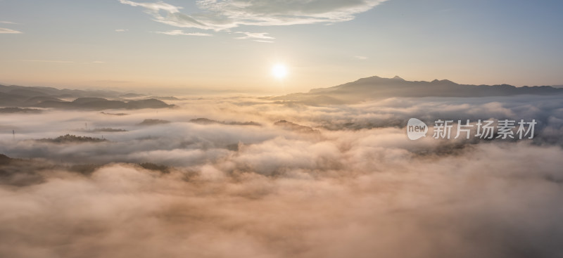 金子山日出全景图