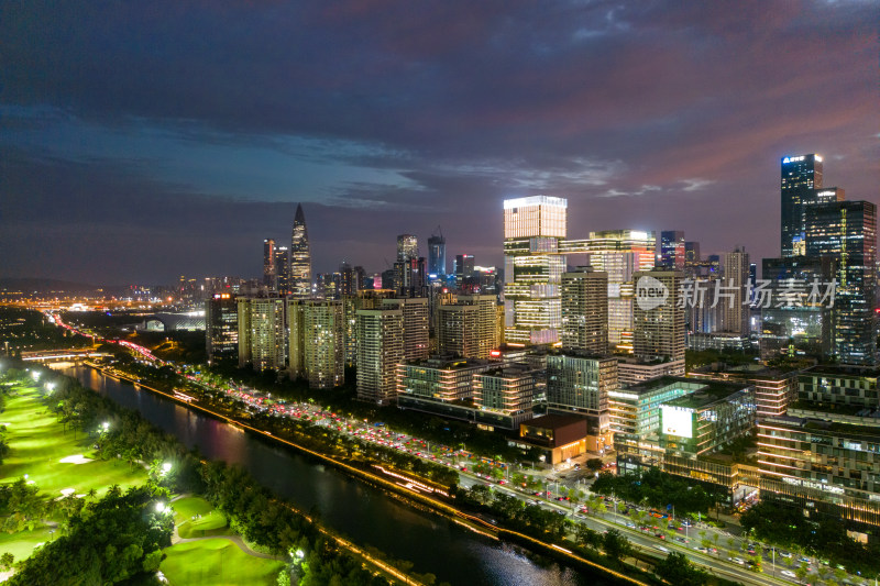 深圳南山区高新园、科技园的晚霞夜景