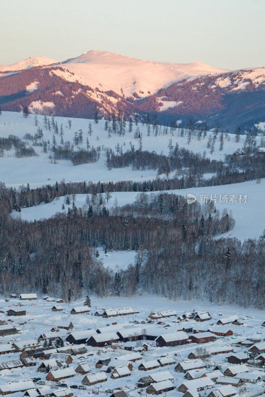 新疆北疆阿勒泰禾木冬季雪景童话世界航拍