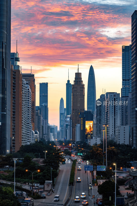 深圳罗湖CBD平安大厦华灯初上都市夜景