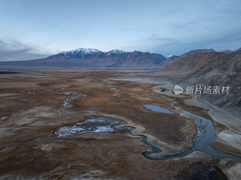 新疆喀什塔县帕米尔高原塔合曼湿地河道航拍