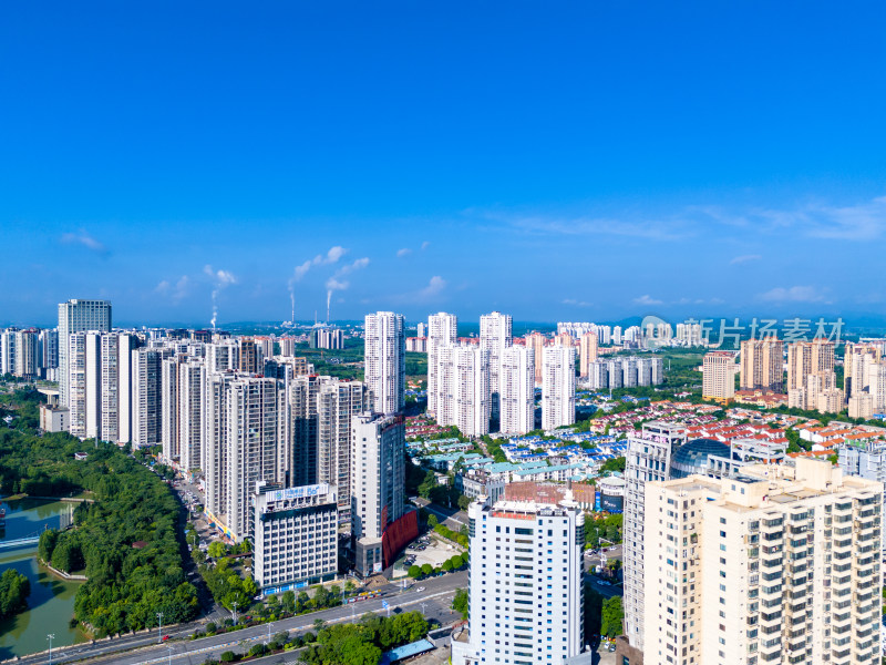 广西来宾城市高楼建筑航拍图