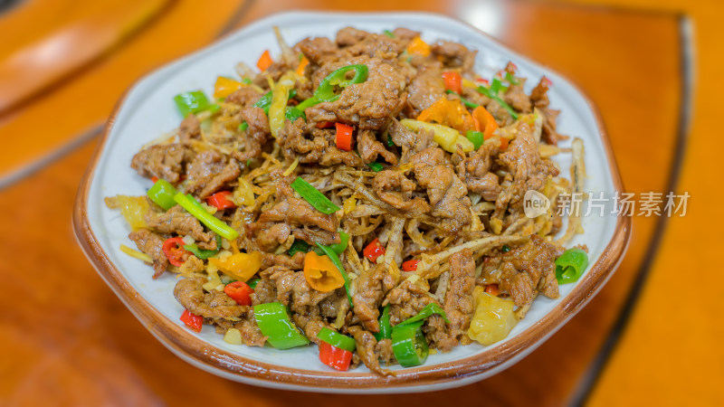 江西赣州客家美食香芋牛肉