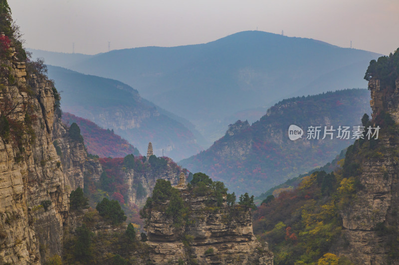 山东济南龙洞景区秋天秋色航拍