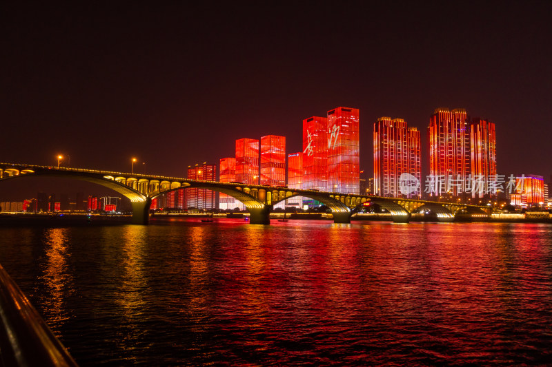 长沙市湘江夜景地标建筑灯光秀