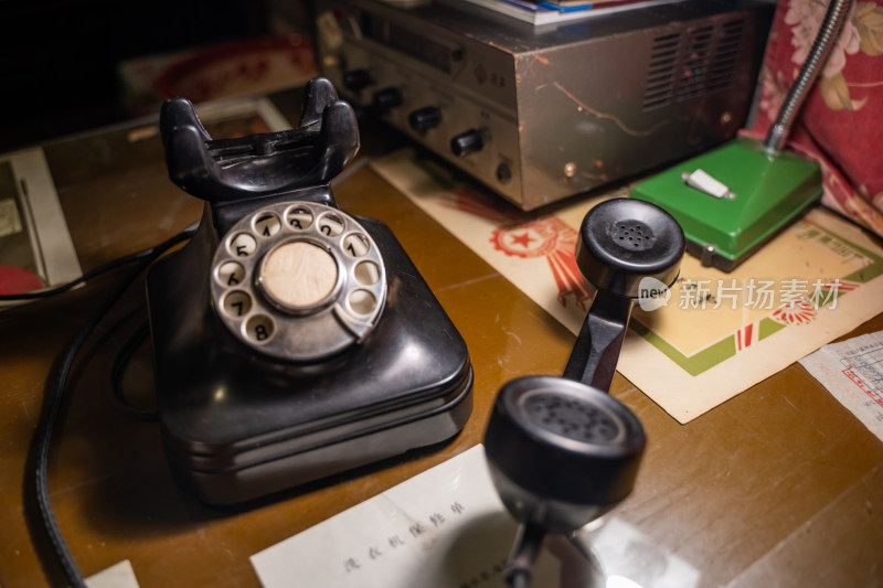 老式电话机拨盘电话