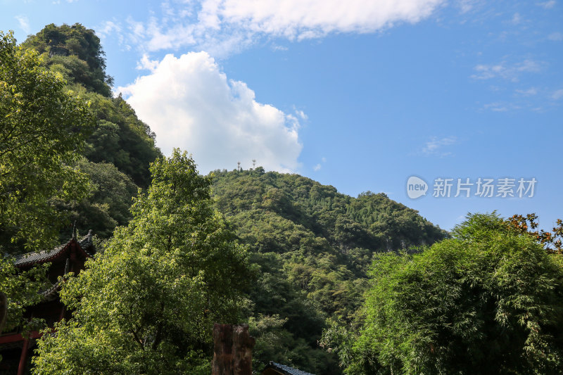 湖北宜昌三峡大瀑布风景区清新夏日风光