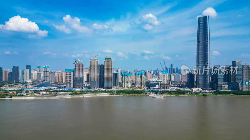 航拍湖北武汉绿地中心第一高楼