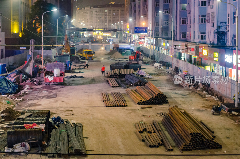 青岛台东城区道路夜间封闭施工