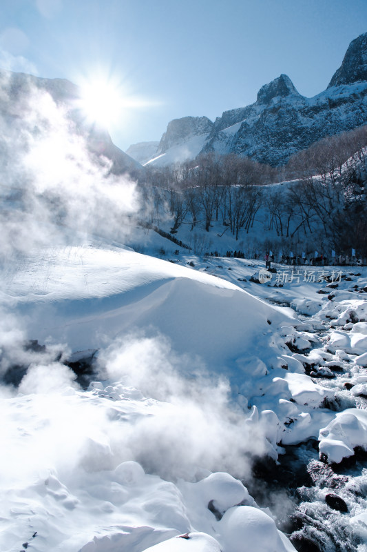 长白山景区聚龙火山温泉