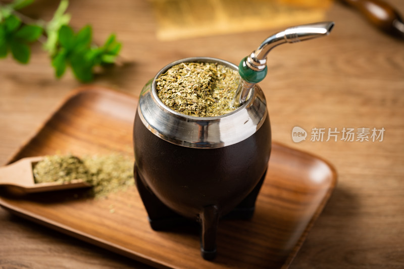 马黛茶和葫芦杯子