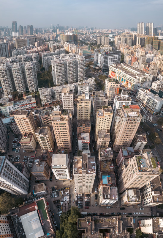 城中村繁忙都市生活的高空俯瞰图