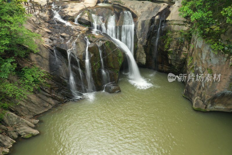 河南信阳漠河村九女潭