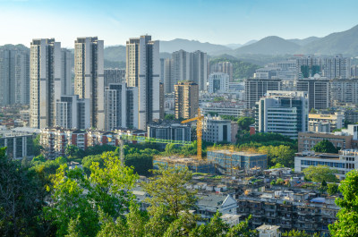 中国福建省福州乌山风景区俯瞰城市风光