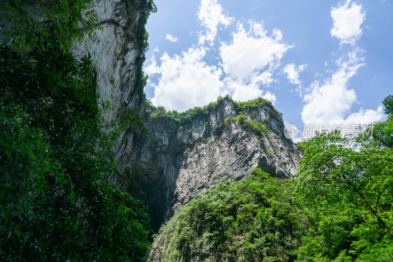 重庆武隆后坪乡天坑群景观