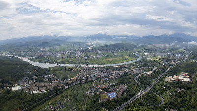 航拍韶关武江区雨后的清新风景