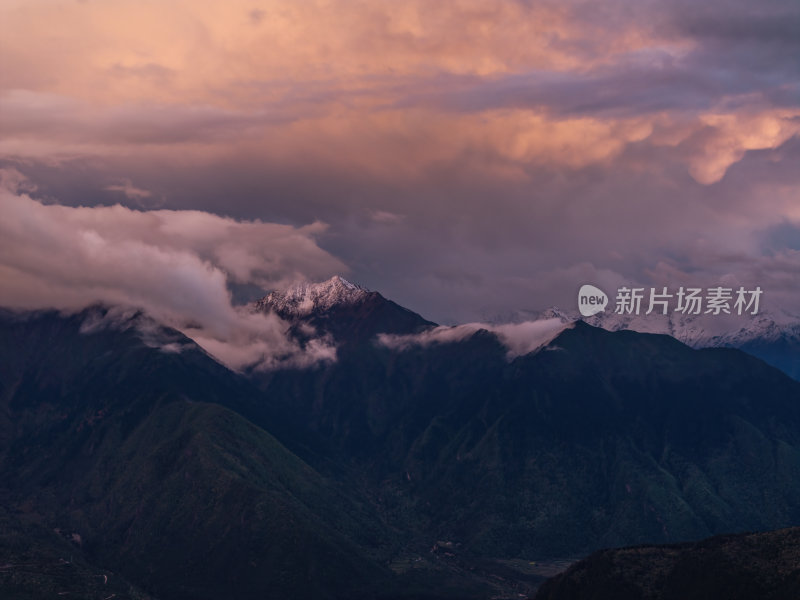 西藏林芝索松村南迦巴瓦峰雪山航拍