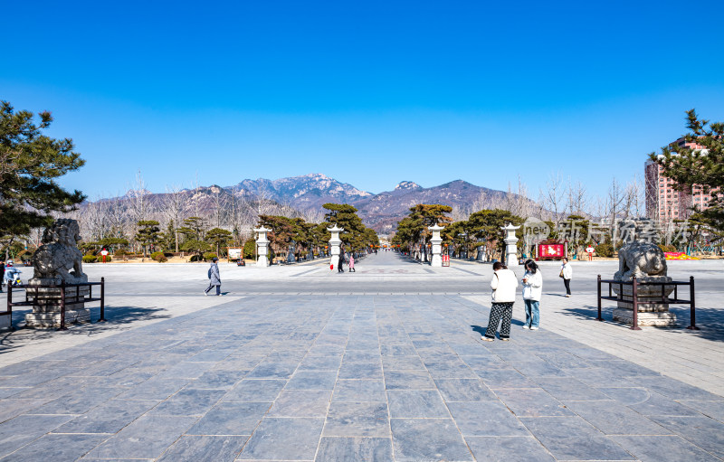 山东泰安岱庙景观岱庙看泰山