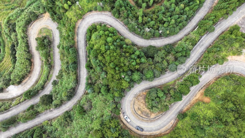 盘山公路航拍蜿蜒的道路风景行驶山路十八弯