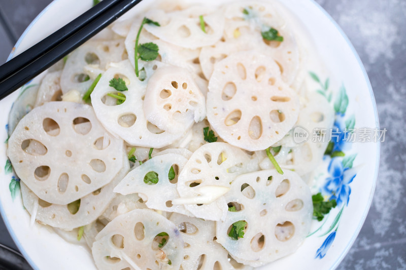 凉拌藕片中国餐饮