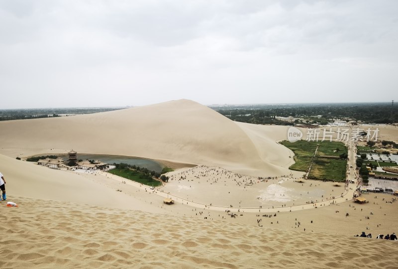 敦煌沙漠景区全景