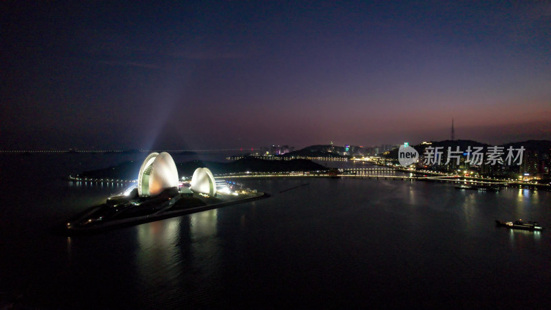 广东珠海日月贝大剧院夜景灯光航拍