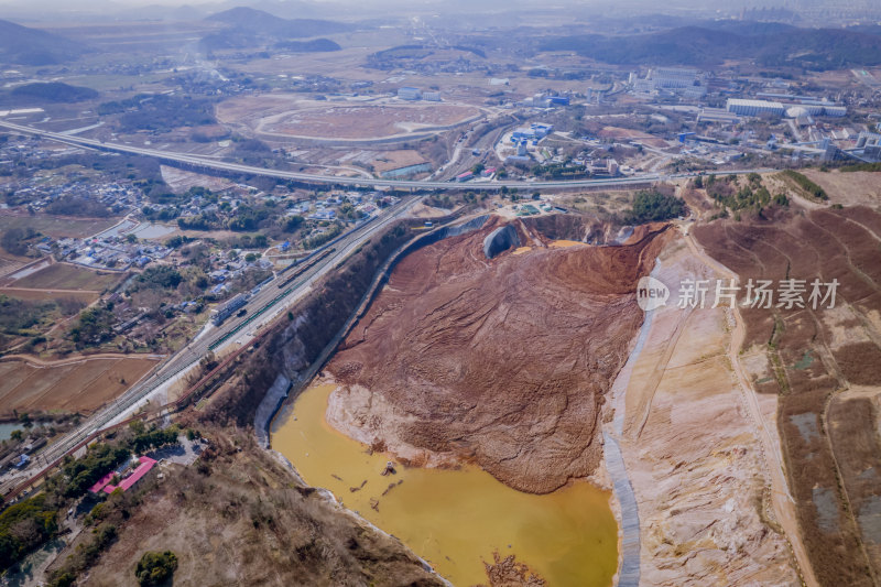 生态整治后的马鞍山南山矿风光