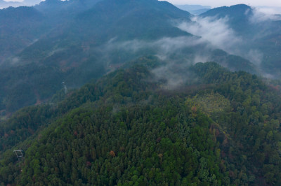 清晨山川云雾缭绕日出航拍摄影图