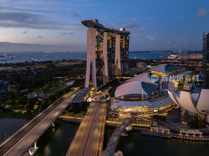 新加坡滨海湾金沙海滨奥林匹克蓝调夜景航拍