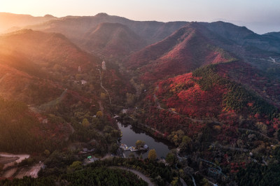 山东济南红叶谷秋季景色