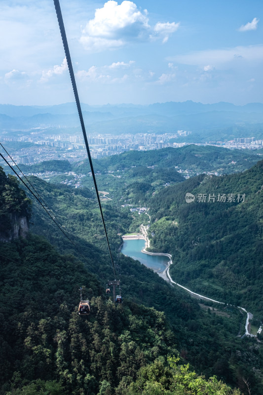 张家界天门山天门洞索道景观