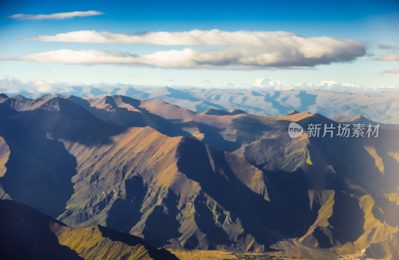 空中飞机俯拍西藏山脉山河自然风景