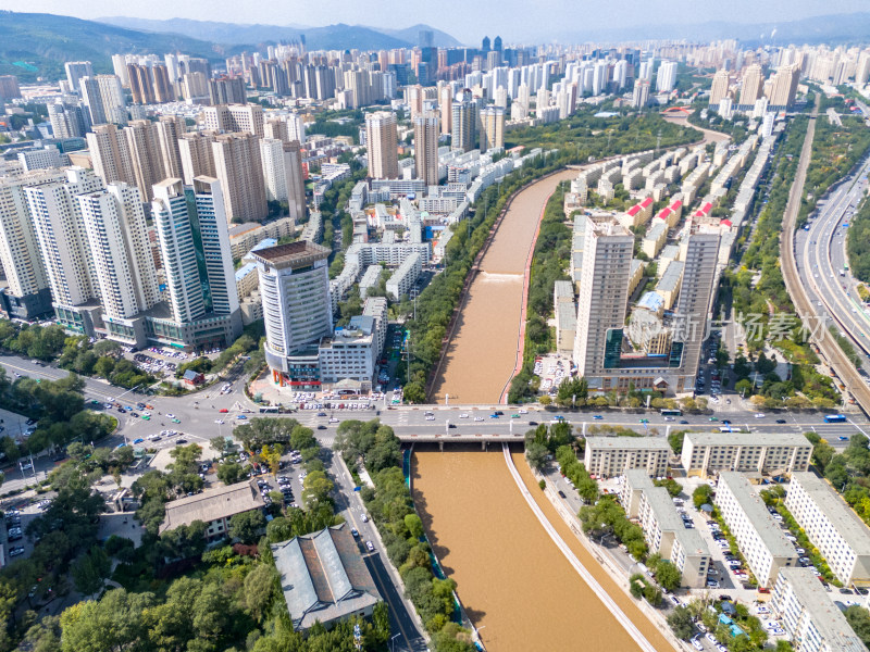 西宁城市建设航拍图