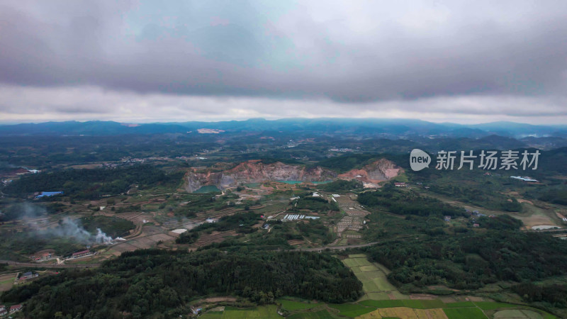 祖国壮丽山川青山蓝天白云航拍图