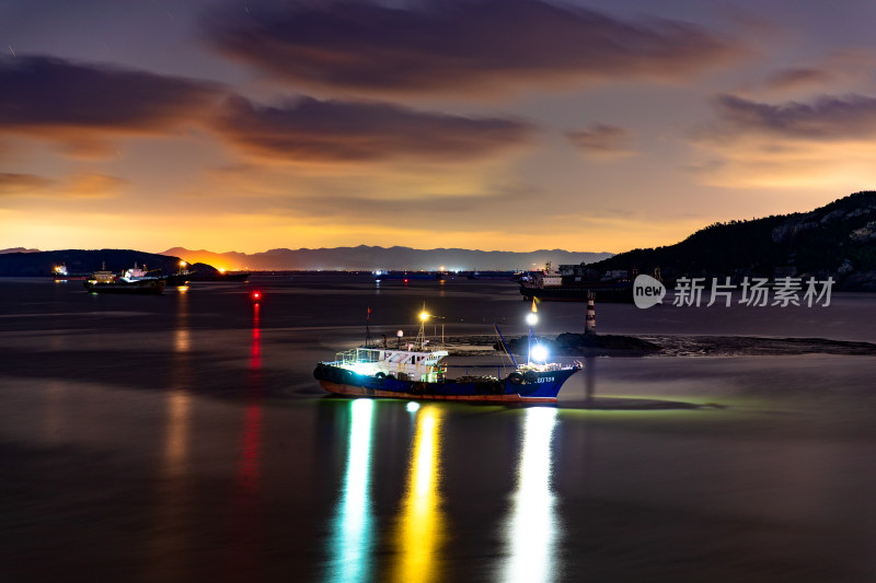 浙江/温岭/港口/渔船/夜景