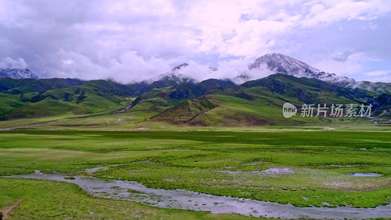 西藏念青唐古拉山风景