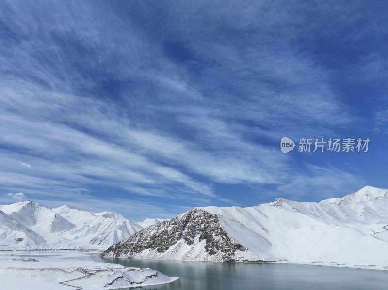 新疆帕米尔高原昆仑雪山白沙湖航拍