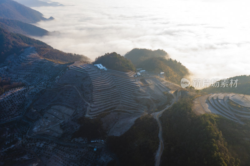 高山山峦群山晨曦日出云海航拍