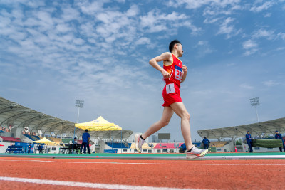 运动会田径比赛跑步