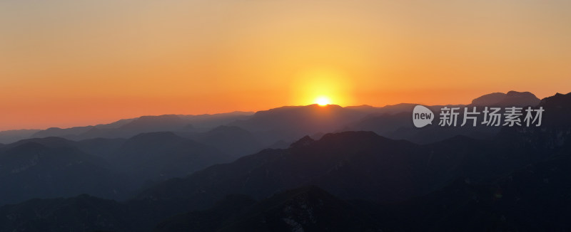 河南省焦作市太行山云台山夕阳风光