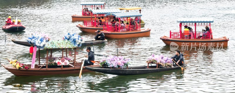 广州市荔湾湖公园水上花市花船