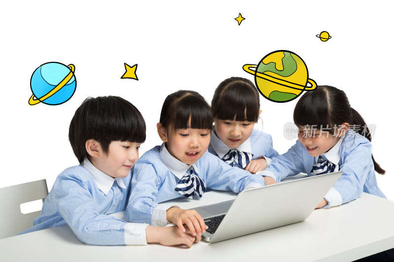 小学生使用电脑学习