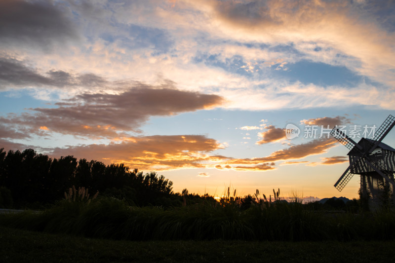 夕阳晚霞