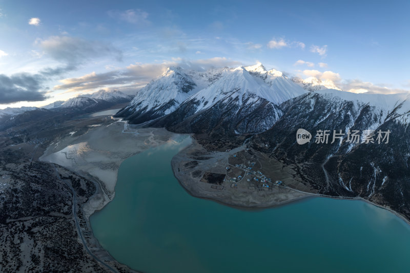 西藏昌都然乌湖来古雪山冰湖高空航拍