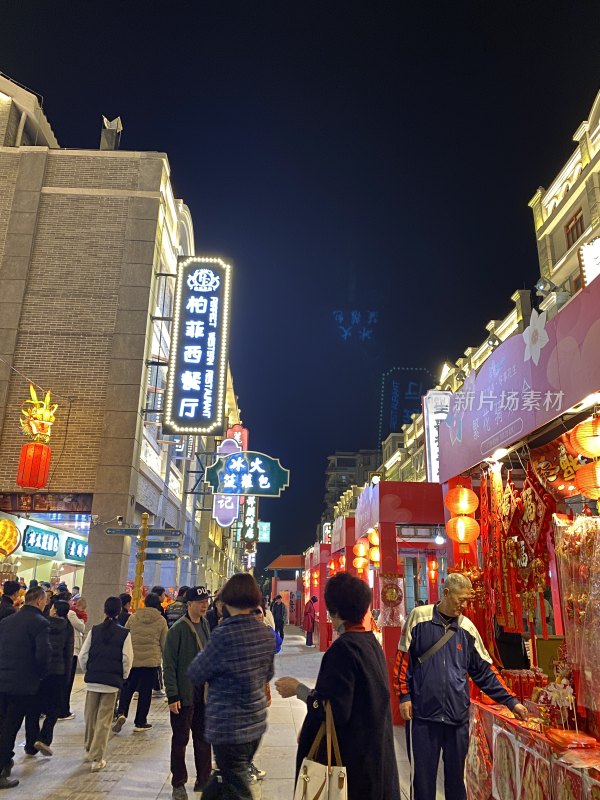 梧州街道夜景迎春花市繁花骑妙会