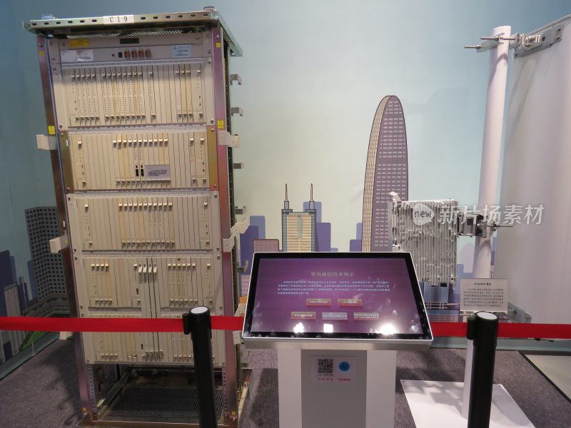 通信设备展示及信息屏介绍