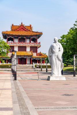 山东济宁太白湖公园北湖阁李白雕塑景点景观