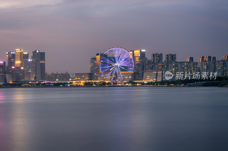 深圳青花欢乐港湾摩天轮夜景