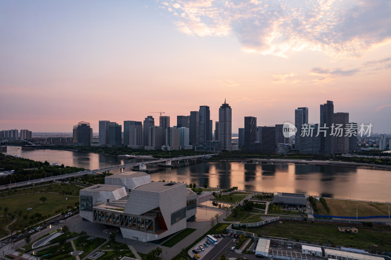 天津滨海海河于家堡茱莉亚音乐学院城市风光