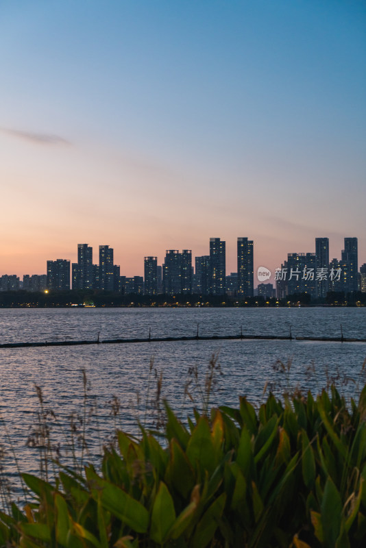 武汉东湖夕阳景观